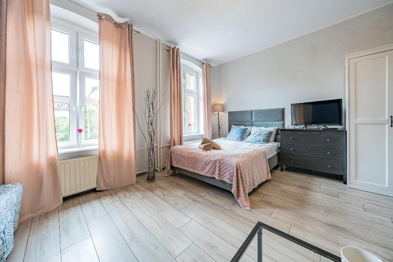 Apartment Przytulny Z 2 Sypialniami Na Starym Miescie/ 2bedrooms Old Town